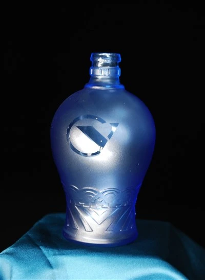 Oil Sand Effect Glass Liquor Bottle